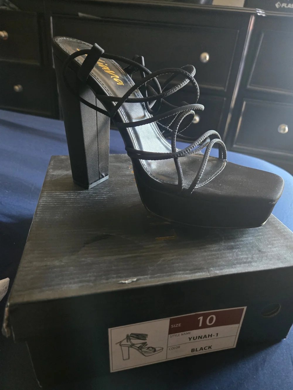Liliana Black Strappy Platform Block Heel Sandals